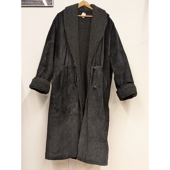 Vintage Black Suede Sherpa Lined Overcoat - Picture 2 of 6